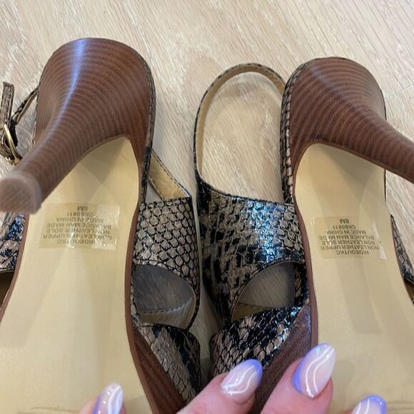 Nine West Snakeskin Pattern Heels - Picture 6 of 6